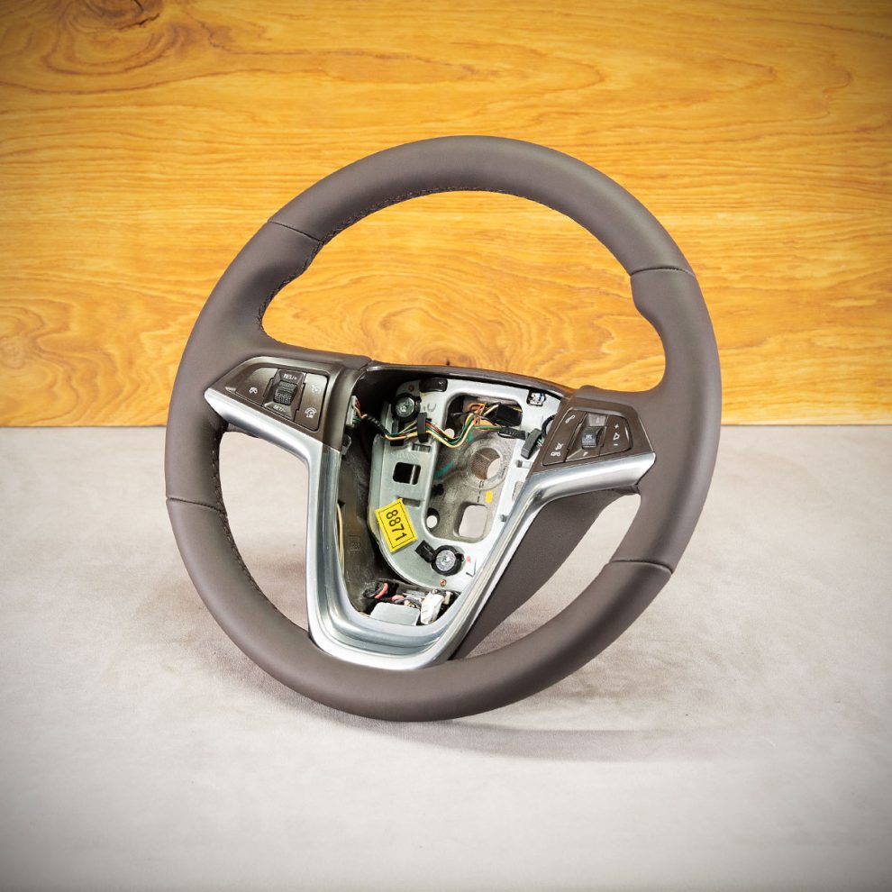 Opel Mokka Custom steering wheel
