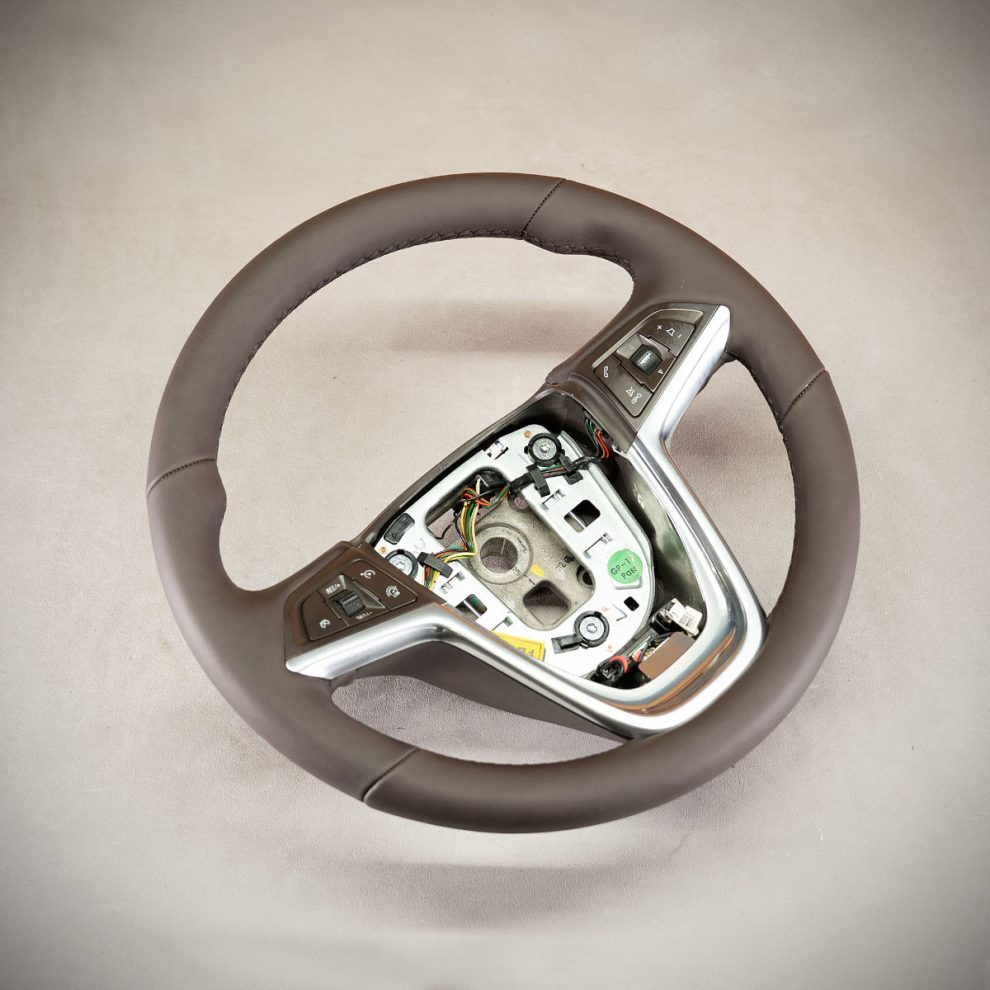 Opel Mokka Custom steering wheel