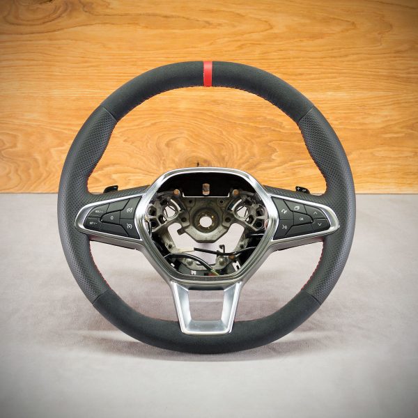 Renault Captur II steering wheel after upholstery Renault Captur II steering wheel after upholstery