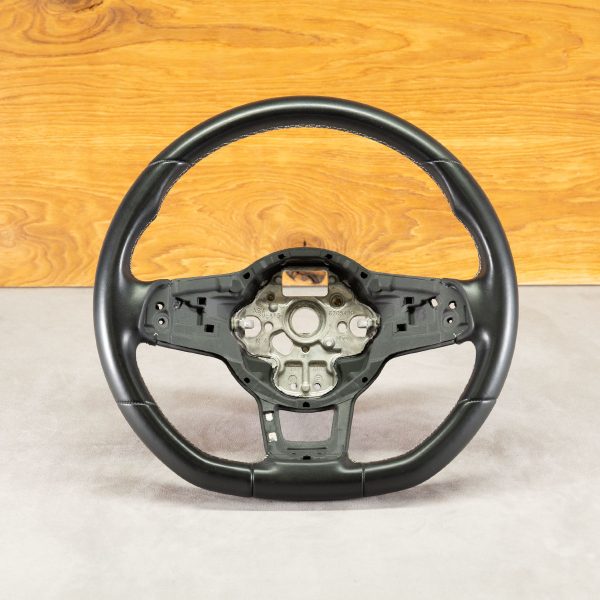 Volkswagen Arteon steering wheel before modification Volkswagen Arteon steering wheel before modification