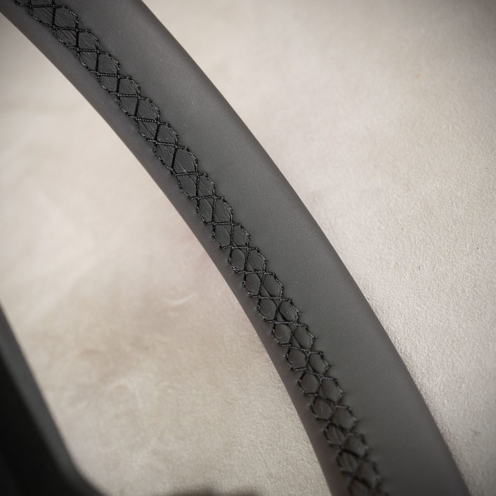 Citroen C4 Picasso II Custom steering wheel