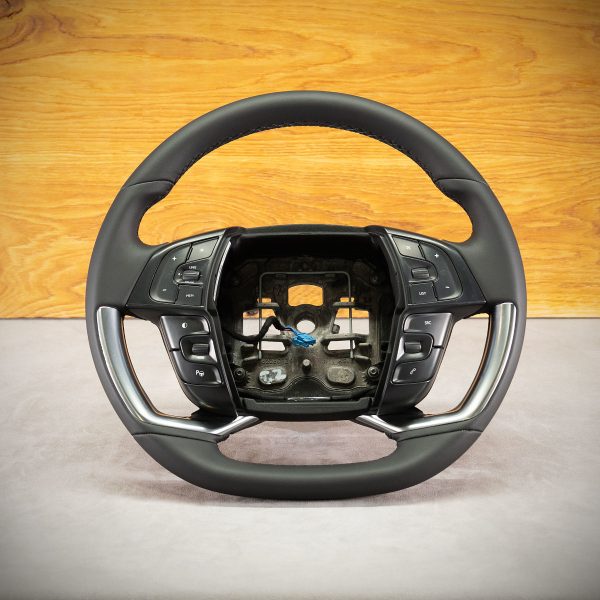 Citroen C4 Picasso II steering wheel after upholstery Citroen C4 Picasso II steering wheel after upholstery