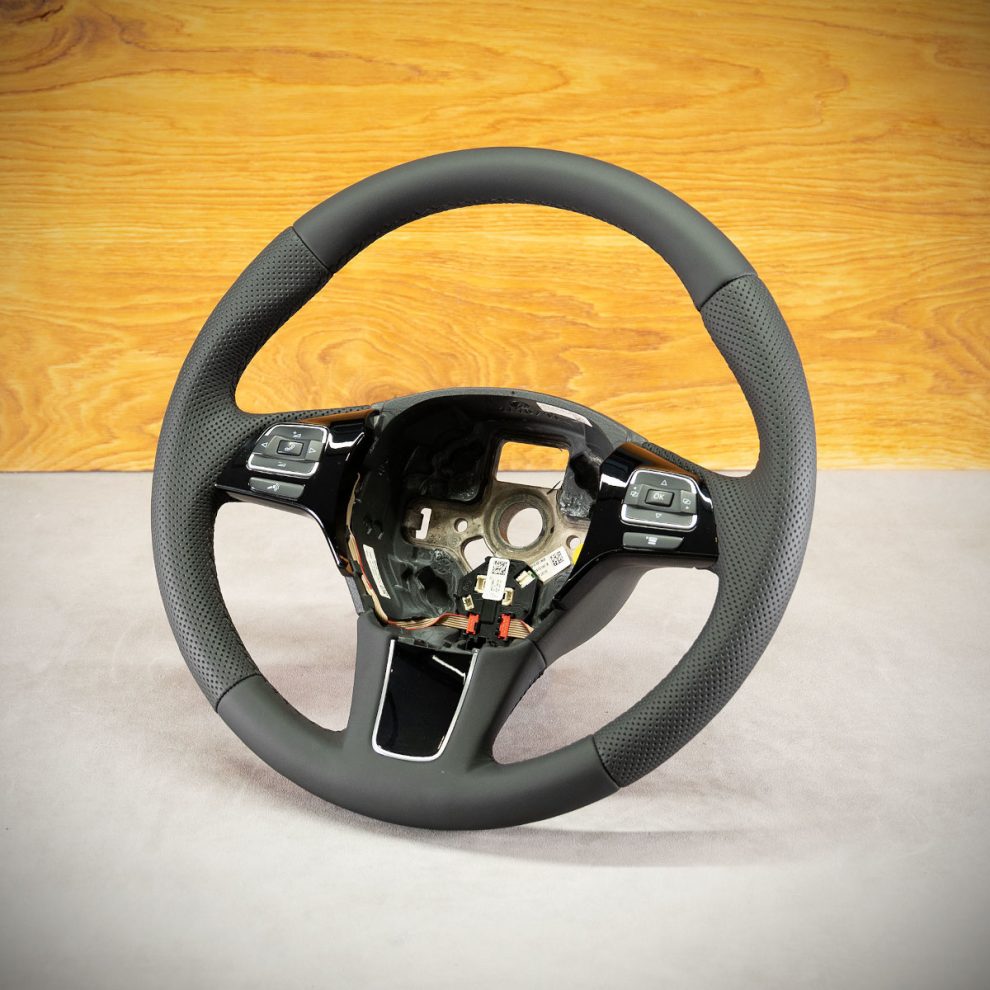 Volkswagen Touareg Custom steering wheel