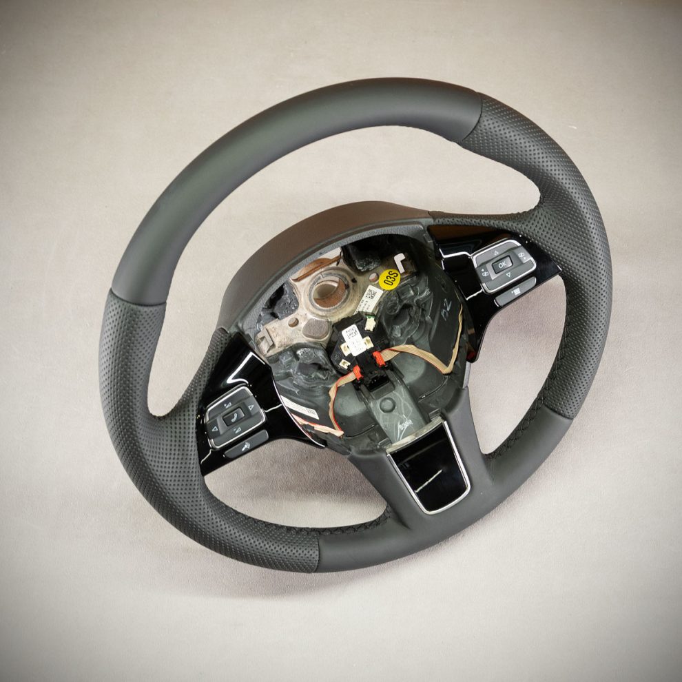 Volkswagen Touareg Custom steering wheel